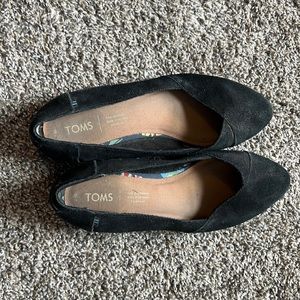 TOMS